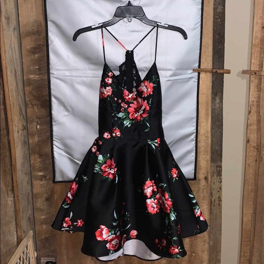 Homecoming / Formal Dress